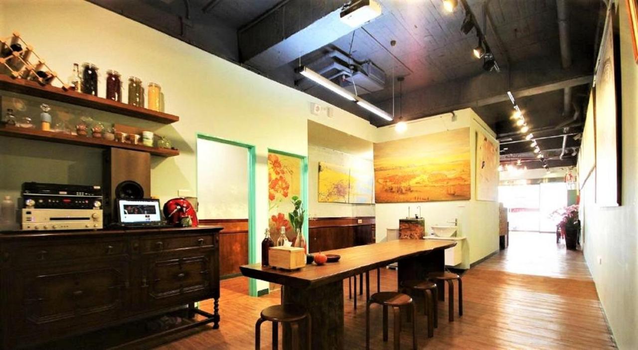 Dongning Atlas Hotel Tainan Esterno foto