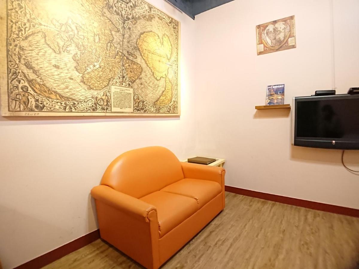 Dongning Atlas Hotel Tainan Esterno foto