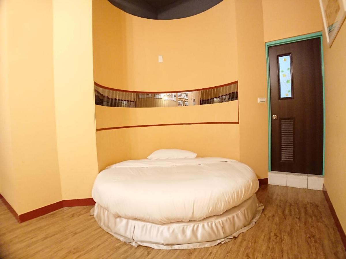 Dongning Atlas Hotel Tainan Esterno foto